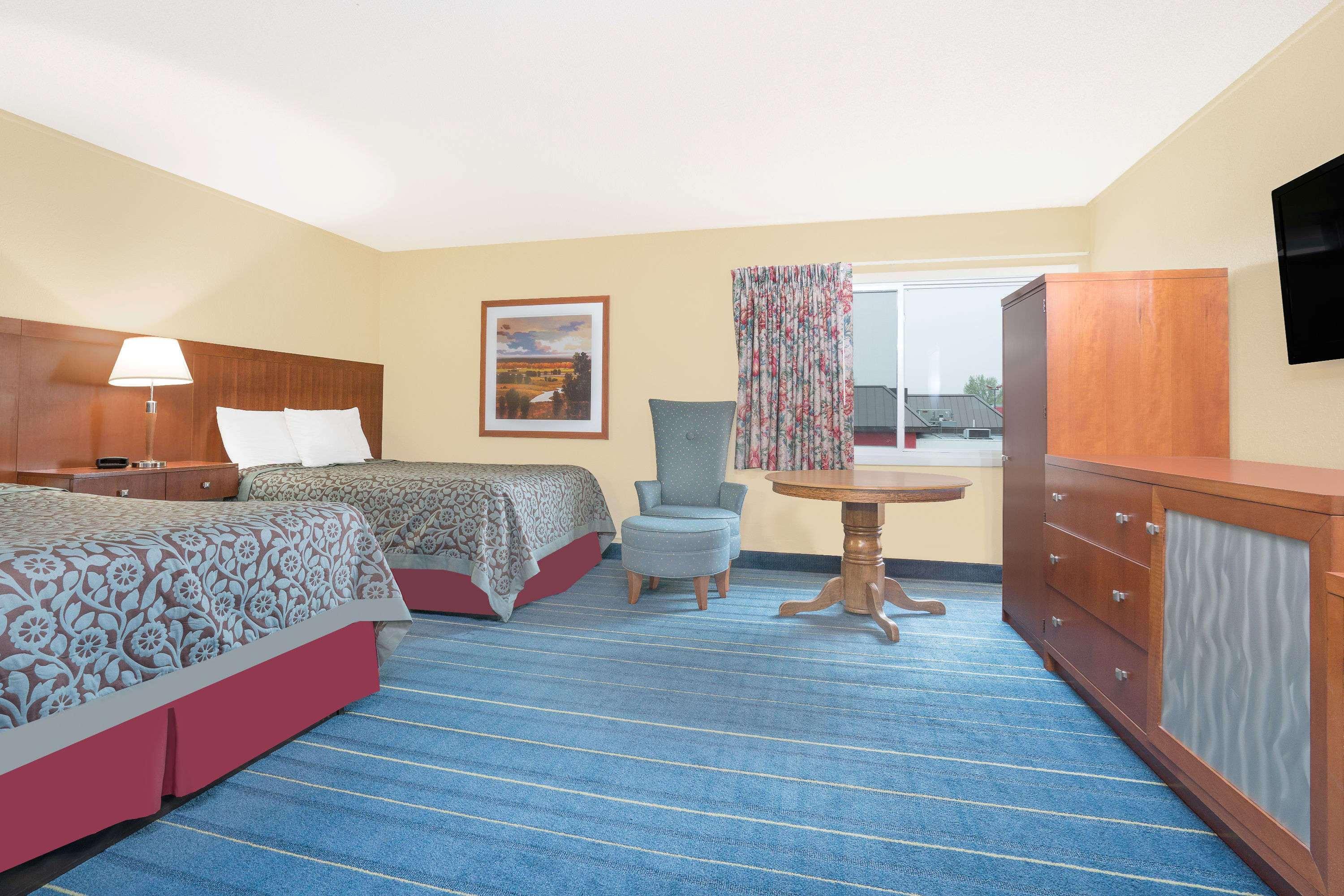 Days Inn By Wyndham Alexandria Mn Экстерьер фото